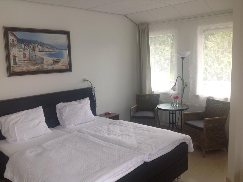 B&B Het Witte Huis Алмере Экстерьер фото